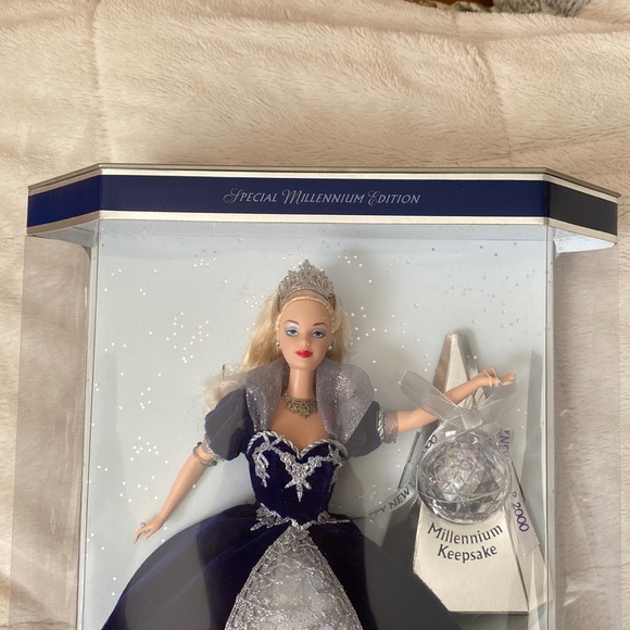 NRFB Millennium Princess Barbie Doll ✨ - Picture 2 of 15